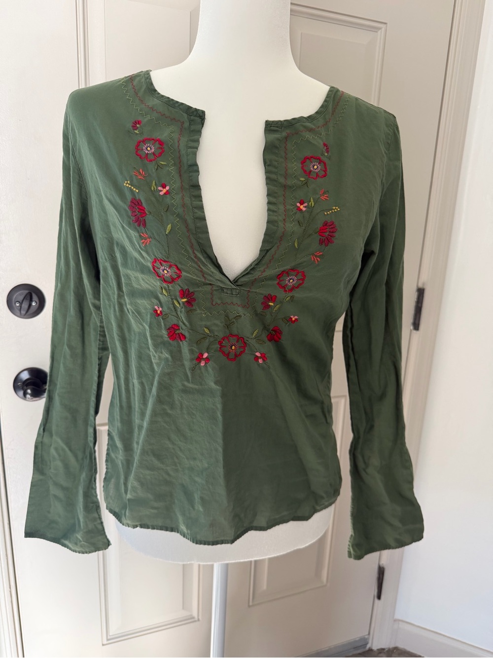 Abercrombie & Fitch Olive Green V-Neck Tunic with Red Floral Embroidery - Picture 1 of 4
